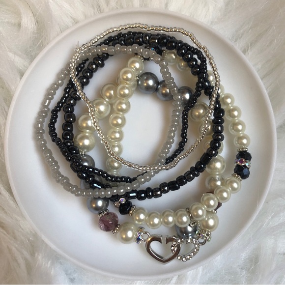 6 bead and faux pearl bracelet set - Picture 2 of 6